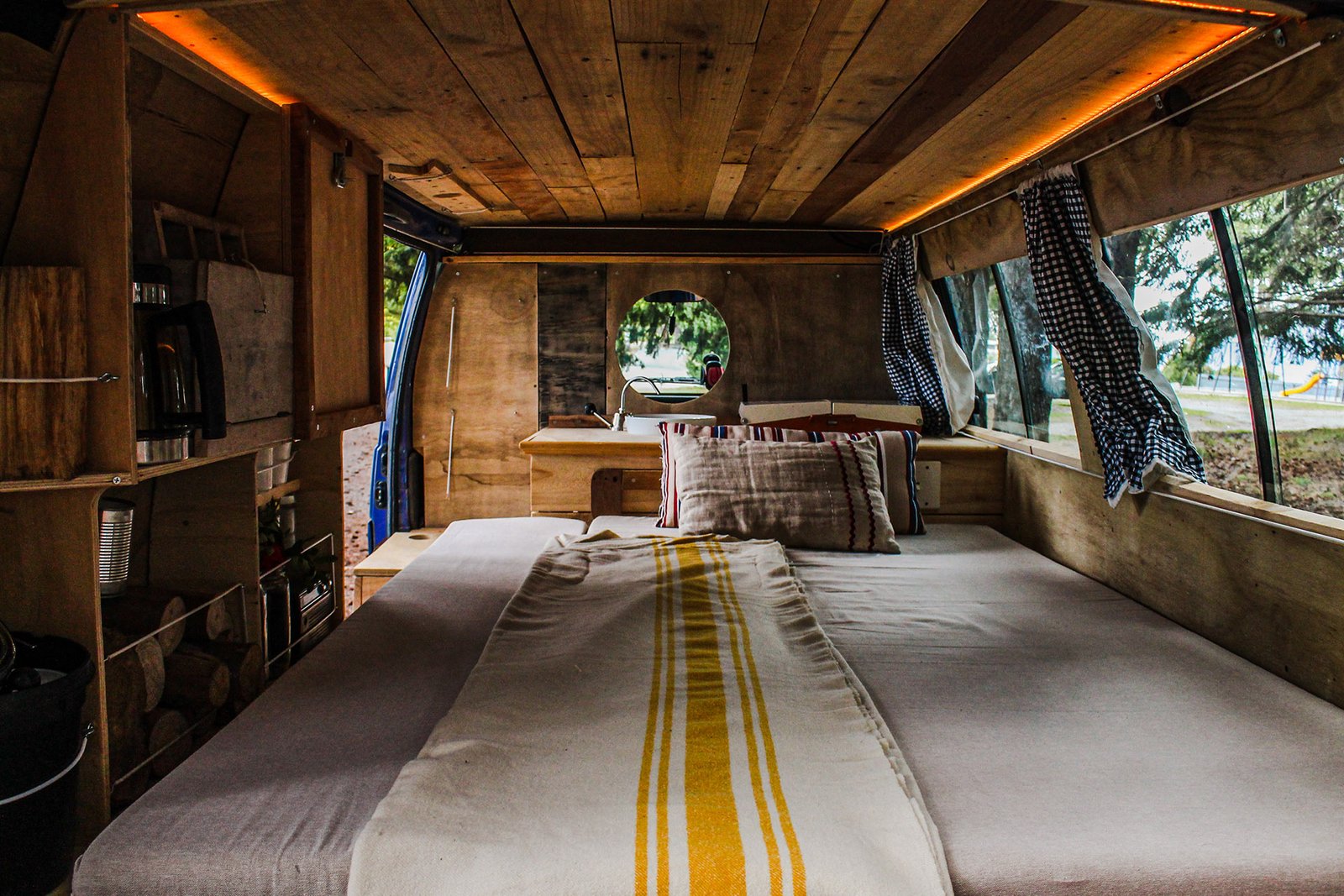 Unusual Accommodation: Sleep in a Castle, Treehouse, or on a Boat – Why Not?