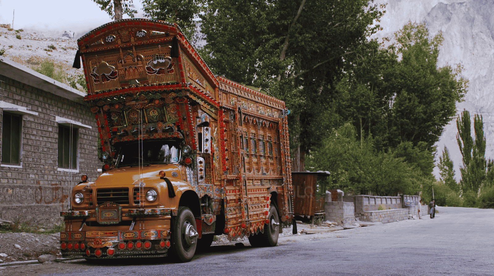 Road Trip Through Asia: The Most Beautiful Routes and How to Conquer Them Last Minute